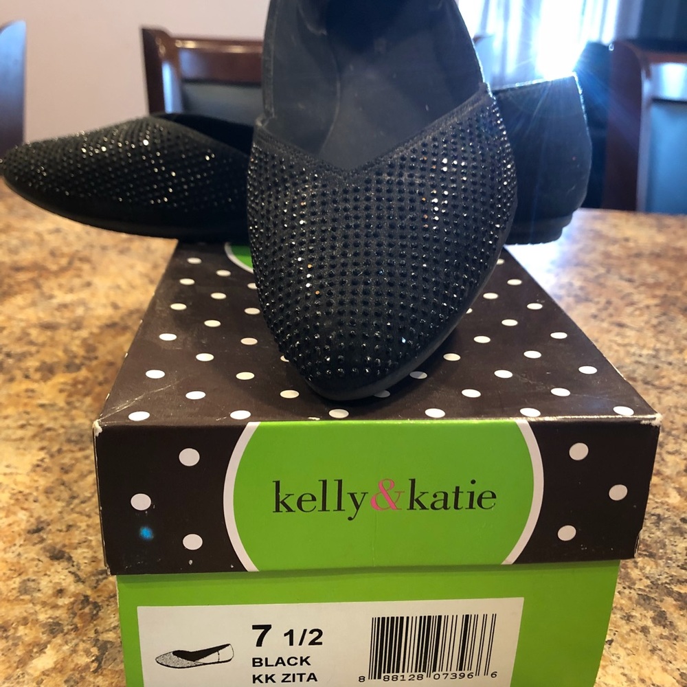 Kelly & Katie flat shoes